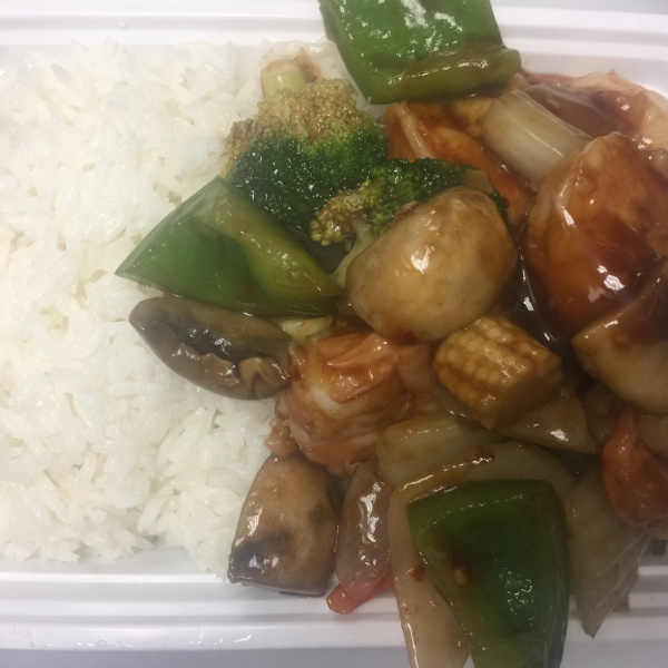 Order A15. Szechuan Shrimp Dinner food online from New Chef store, Baltimore on bringmethat.com