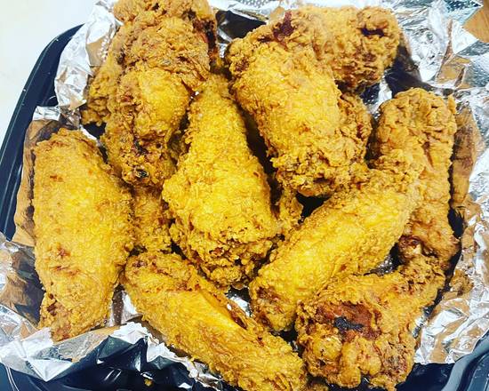 Order Chicken wings food online from Grumpy G store, Lawrence on bringmethat.com