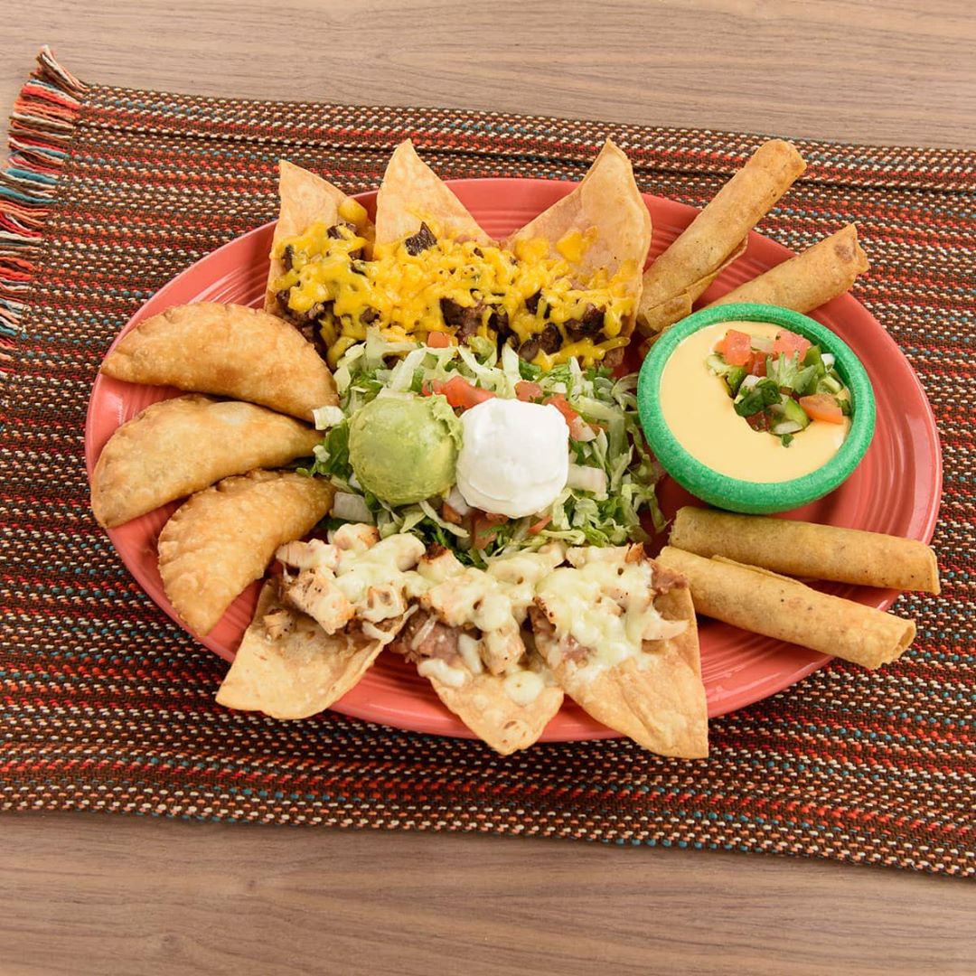 Order La Botana Platter food online from Nicha's Comida Mexicana store, San Antonio on bringmethat.com