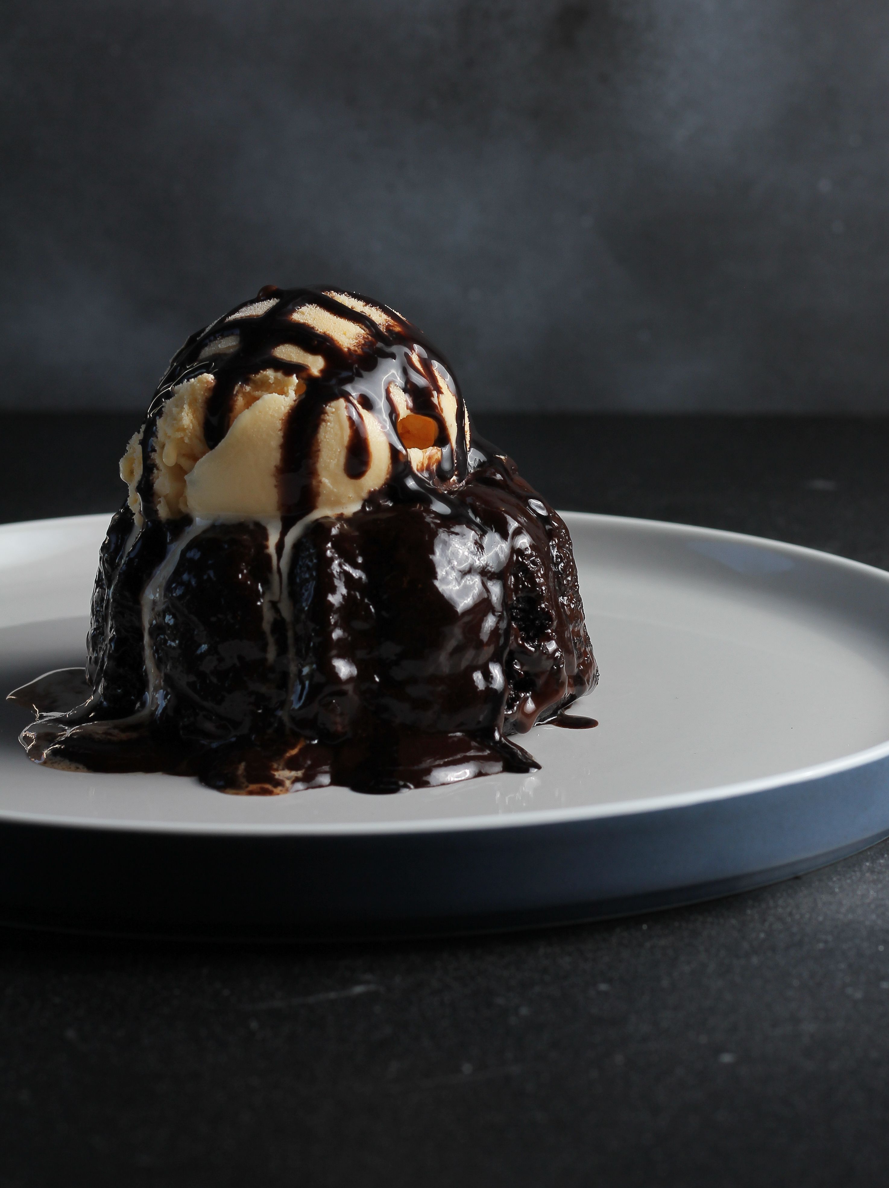 Order Chocolate Lava Cake/Ice cream food online from Best Desi Pizza store, Campbell on bringmethat.com