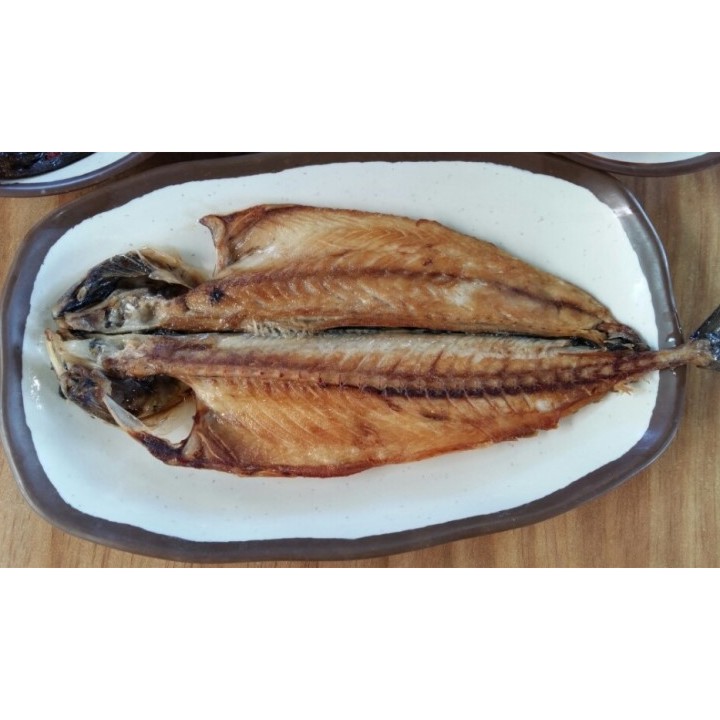 Order J-34A. Grilled Fish-Mackerel (고등어구이/烤青花鱼) food online from Restaurant Namsan store, Los Angeles on bringmethat.com