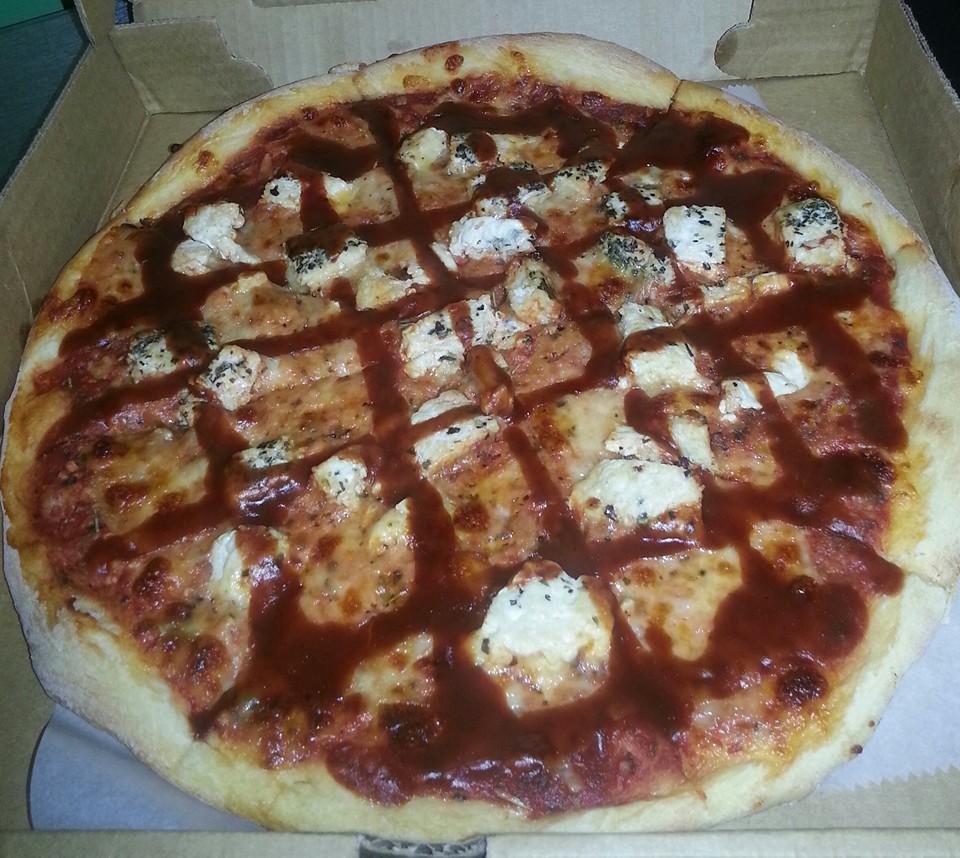 Order 8. Grilled Chicken Pizza food online from Fino Pizza store, Philadelphia on bringmethat.com