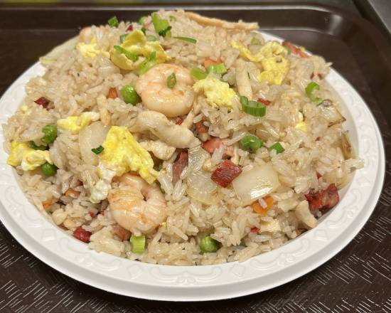 Order 44. Young Chow Fried Rice food online from China One store, Garfield on bringmethat.com