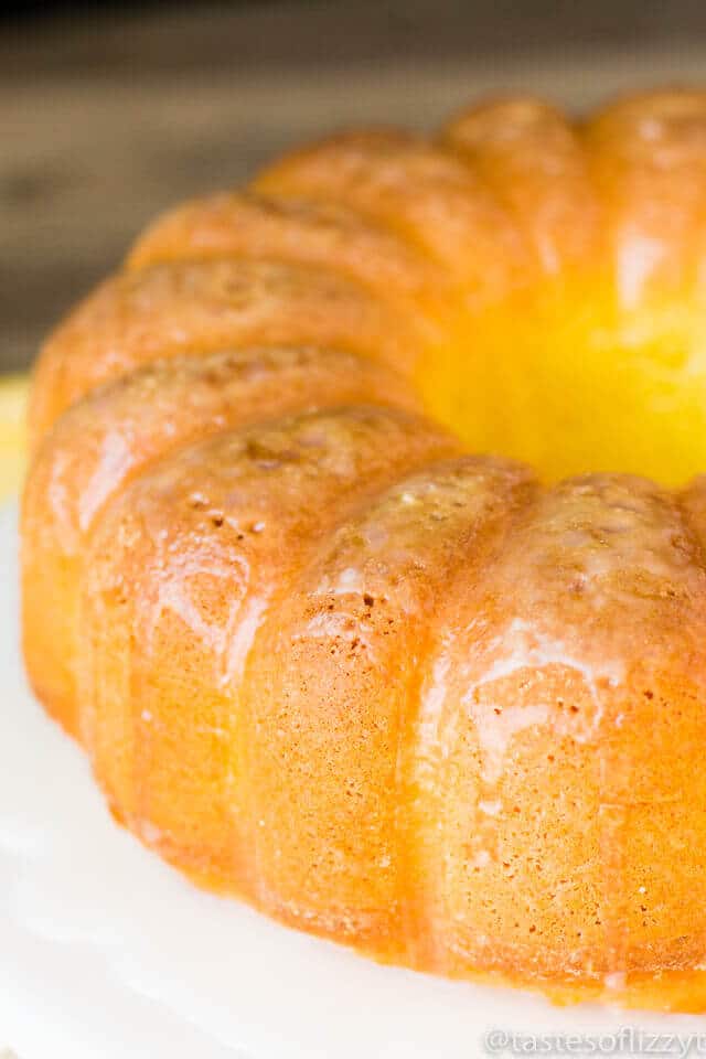 Order Lemon Lovers Pound Cake food online from Helen's Pound Cake store, Dallas on bringmethat.com