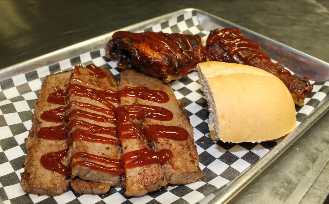 Order Chicken and Brisket Plate food online from Meme Texas Bbq Smokehouse store, East Los Angeles on bringmethat.com