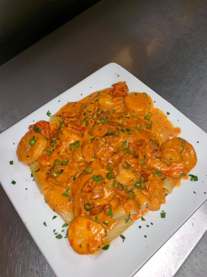 Order Shrimp Primavera - Seafood Dishes food online from Frank's Pizza store, Hopatcong on bringmethat.com