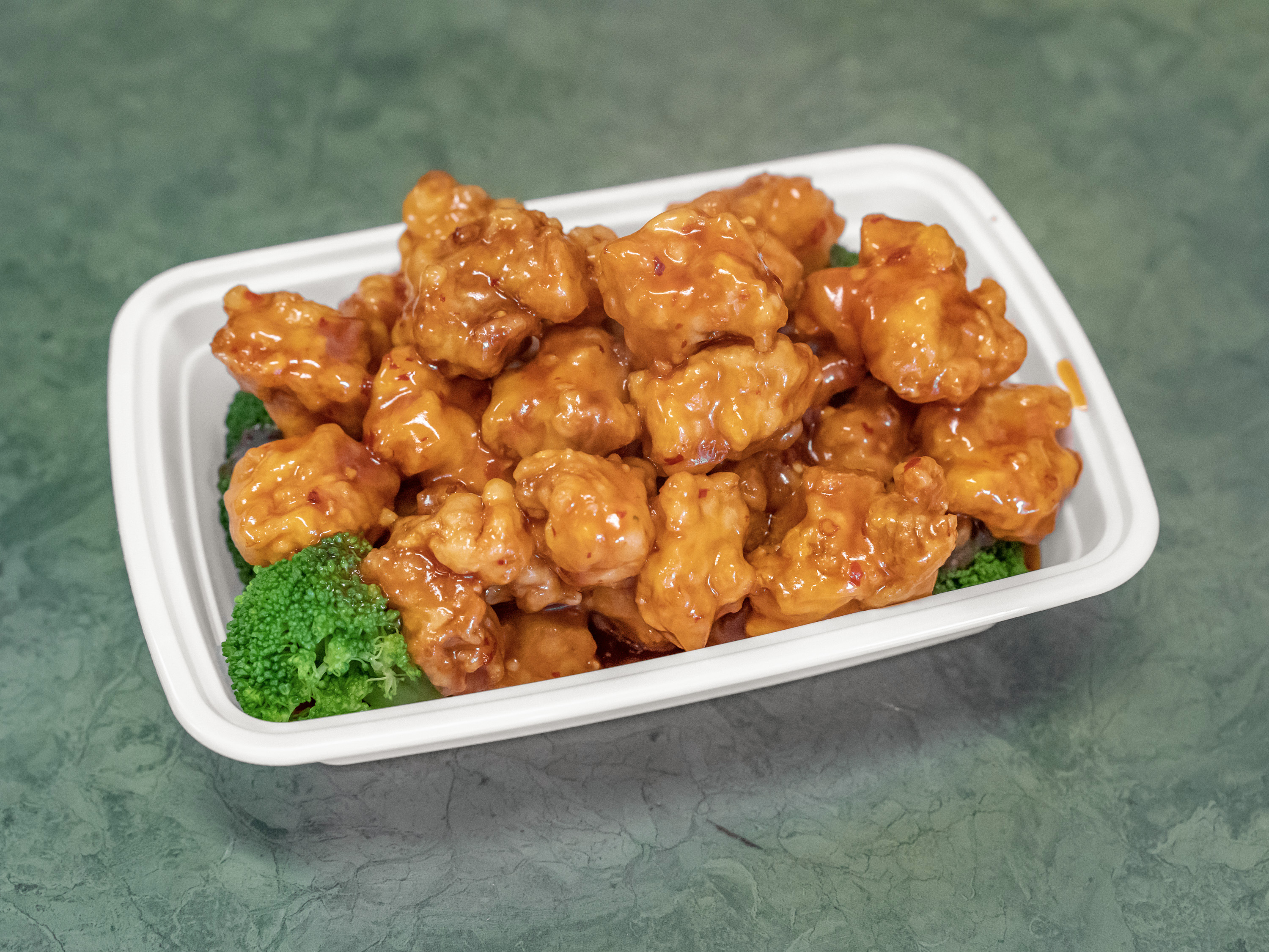 Order 左宗鸡General Tso's Chicken food online from Chopsticks House store, Mount Laurel Township on bringmethat.com