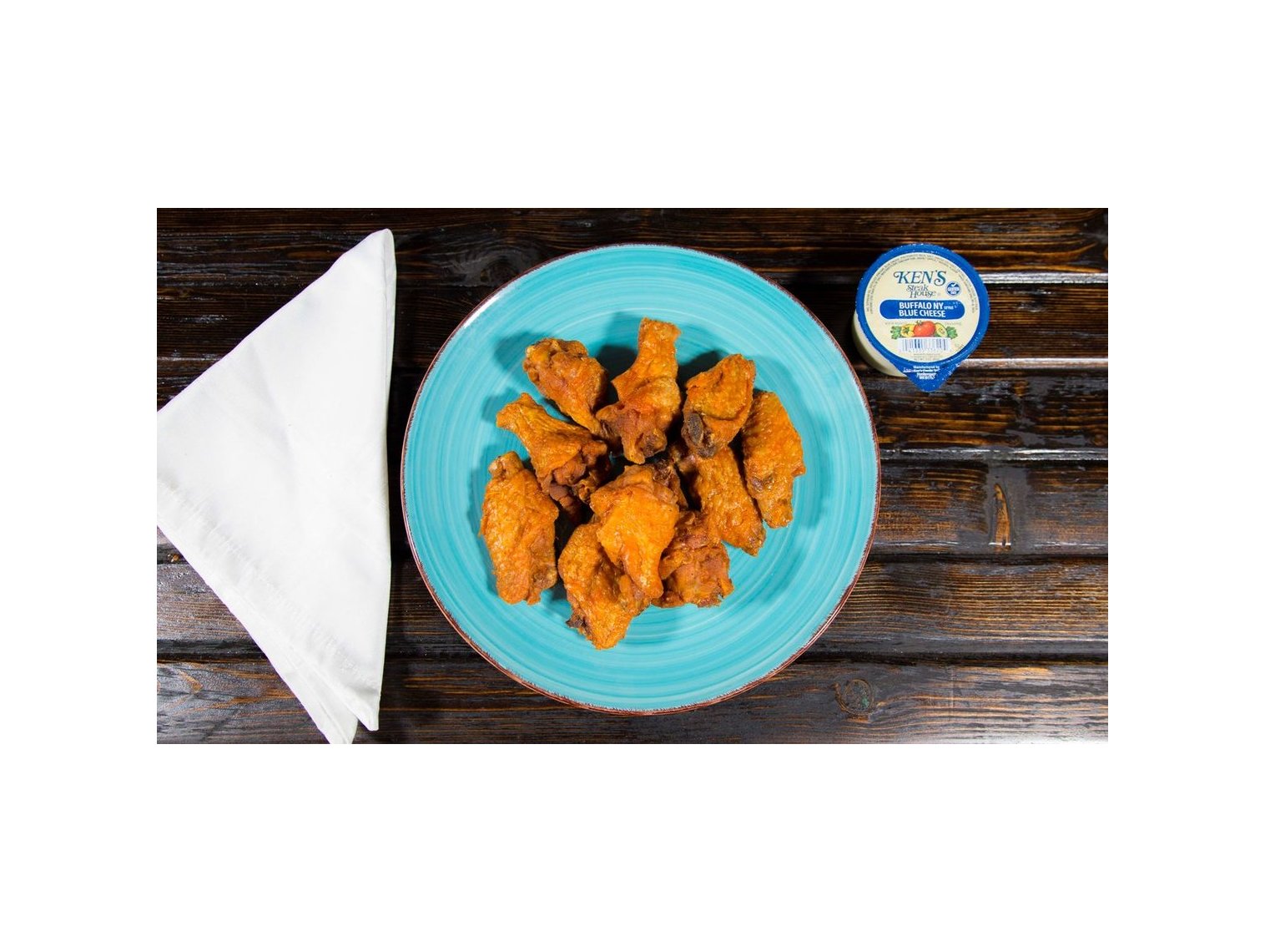 Order Regular Buffalo-Style Wings food online from Bocce Club Pizzeria store, Buffalo on bringmethat.com