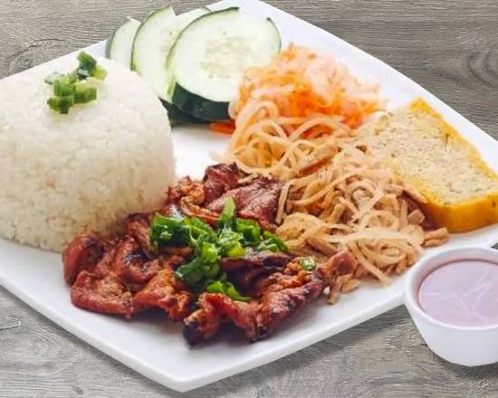 Order 45. Com Tam Bi Cha Thit Nuong food online from Tay Ho store, Santa Clara on bringmethat.com
