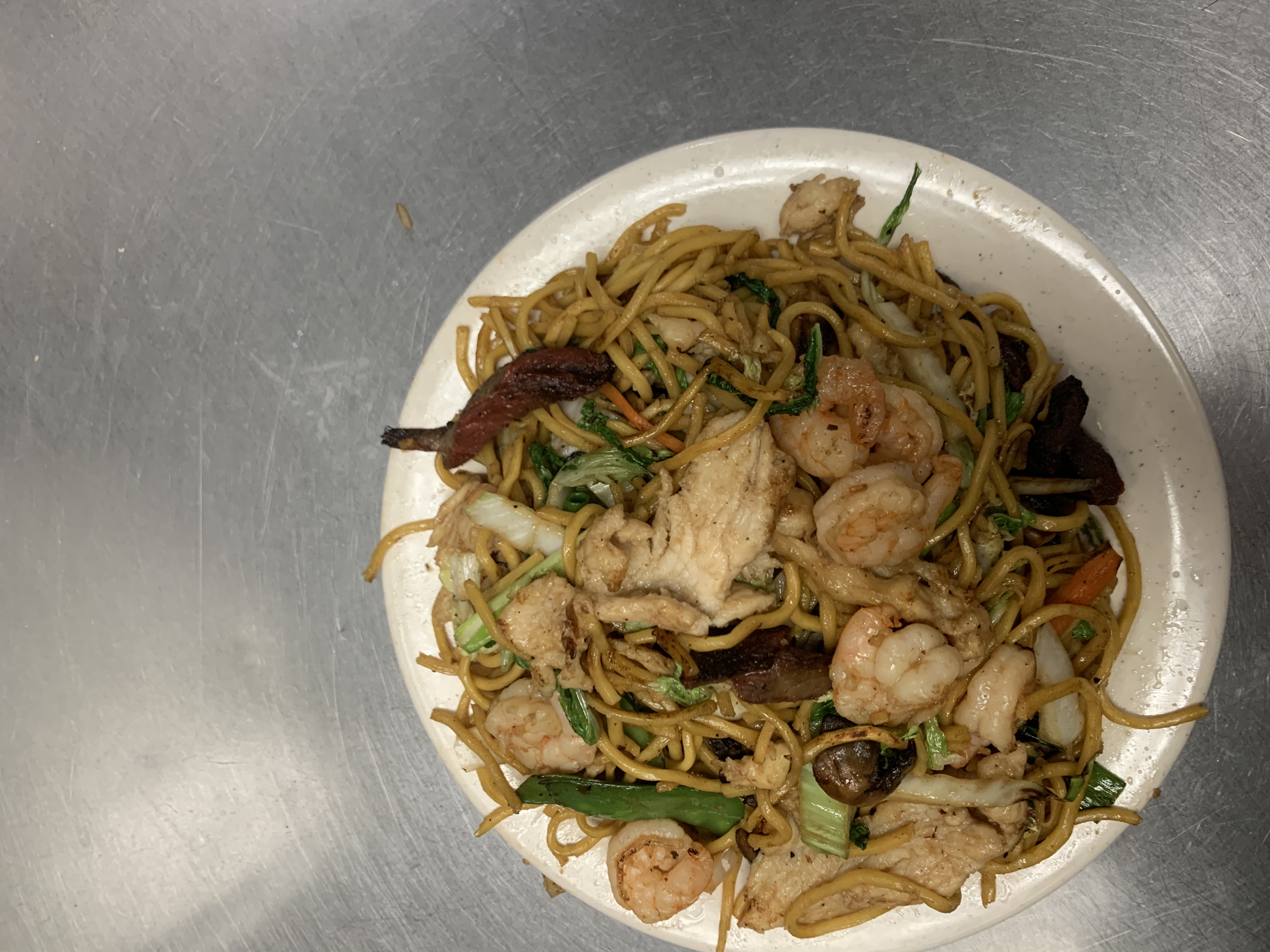 Order 30. House Special Lo Mein Large food online from China Buffet store, Methuen on bringmethat.com