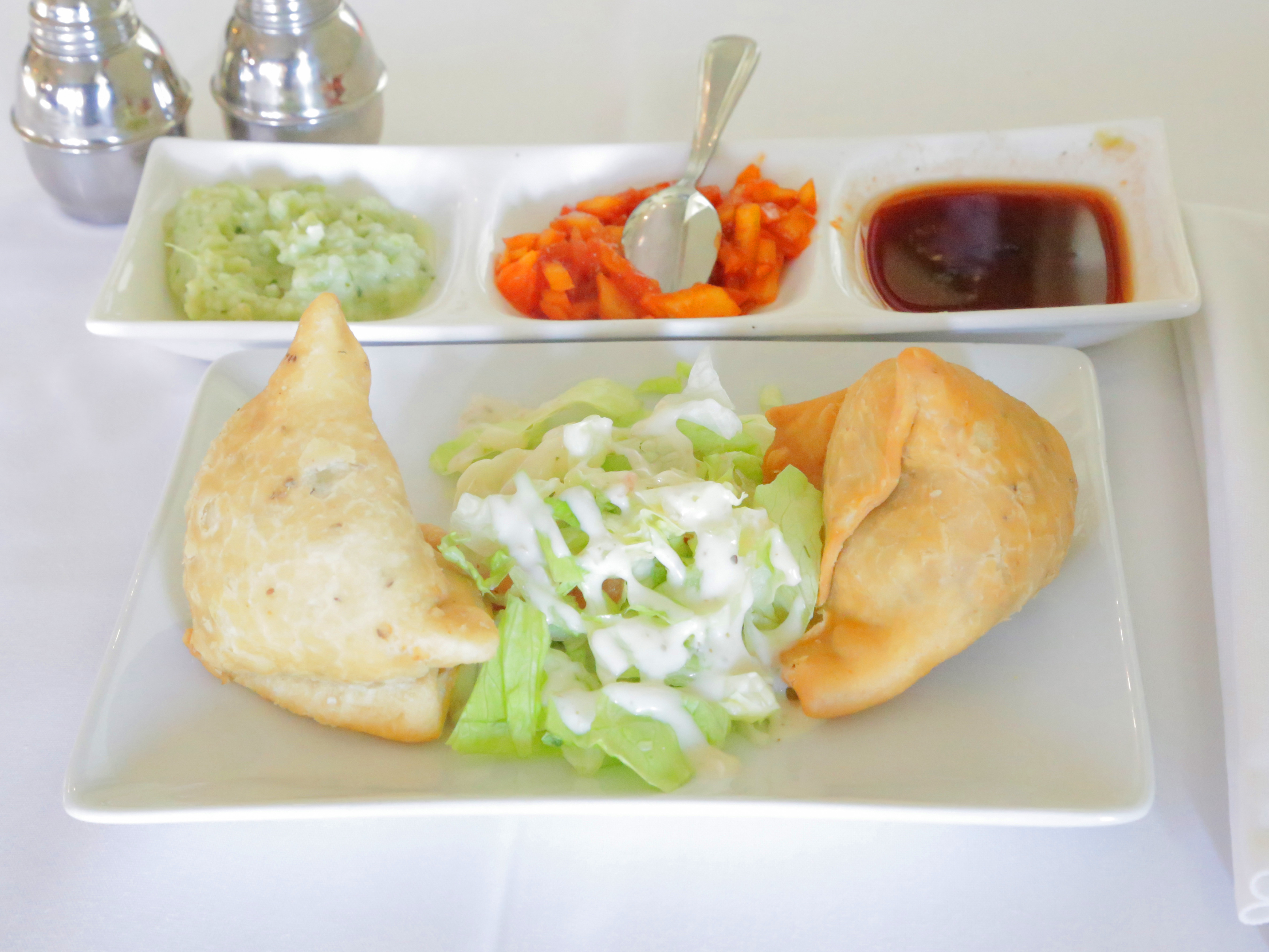 Order 2 Piece Vegetable Samosa food online from Shan-a-punjab catering store, Brookline on bringmethat.com