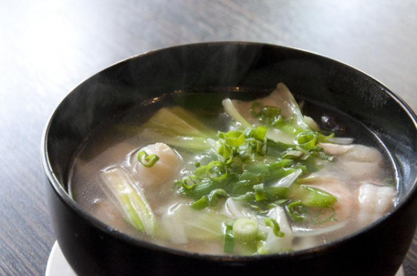 Order Seafood Udon Soup food online from Niu Japanese Fusion Lounge store, Chicago on bringmethat.com