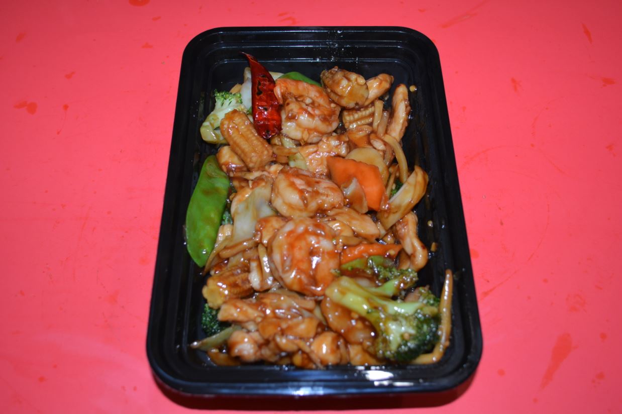 Order S9. Hunan Shrimp food online from Canton Express store, Plano on bringmethat.com