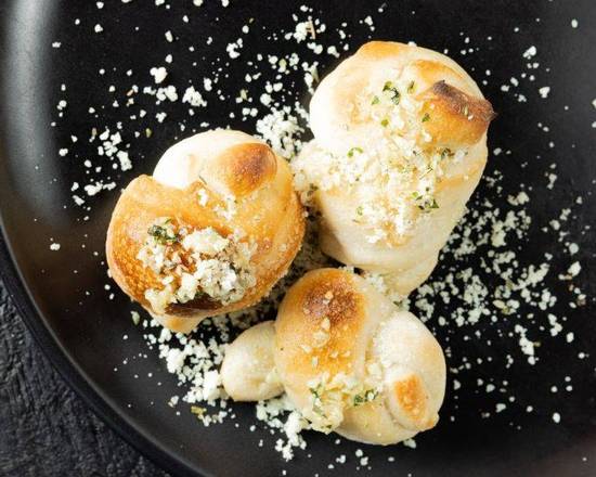 Order Garlic Knots  food online from Belo Pizzeria store, Eatontown on bringmethat.com