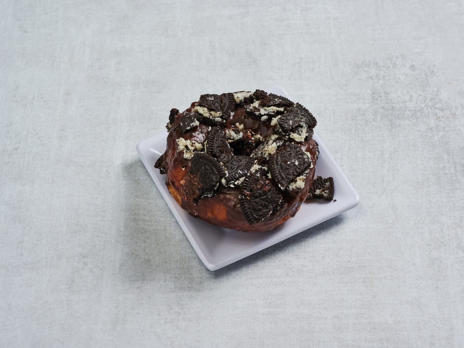 Order Oreo Donut food online from Magee Donuts store, Los Angeles on bringmethat.com