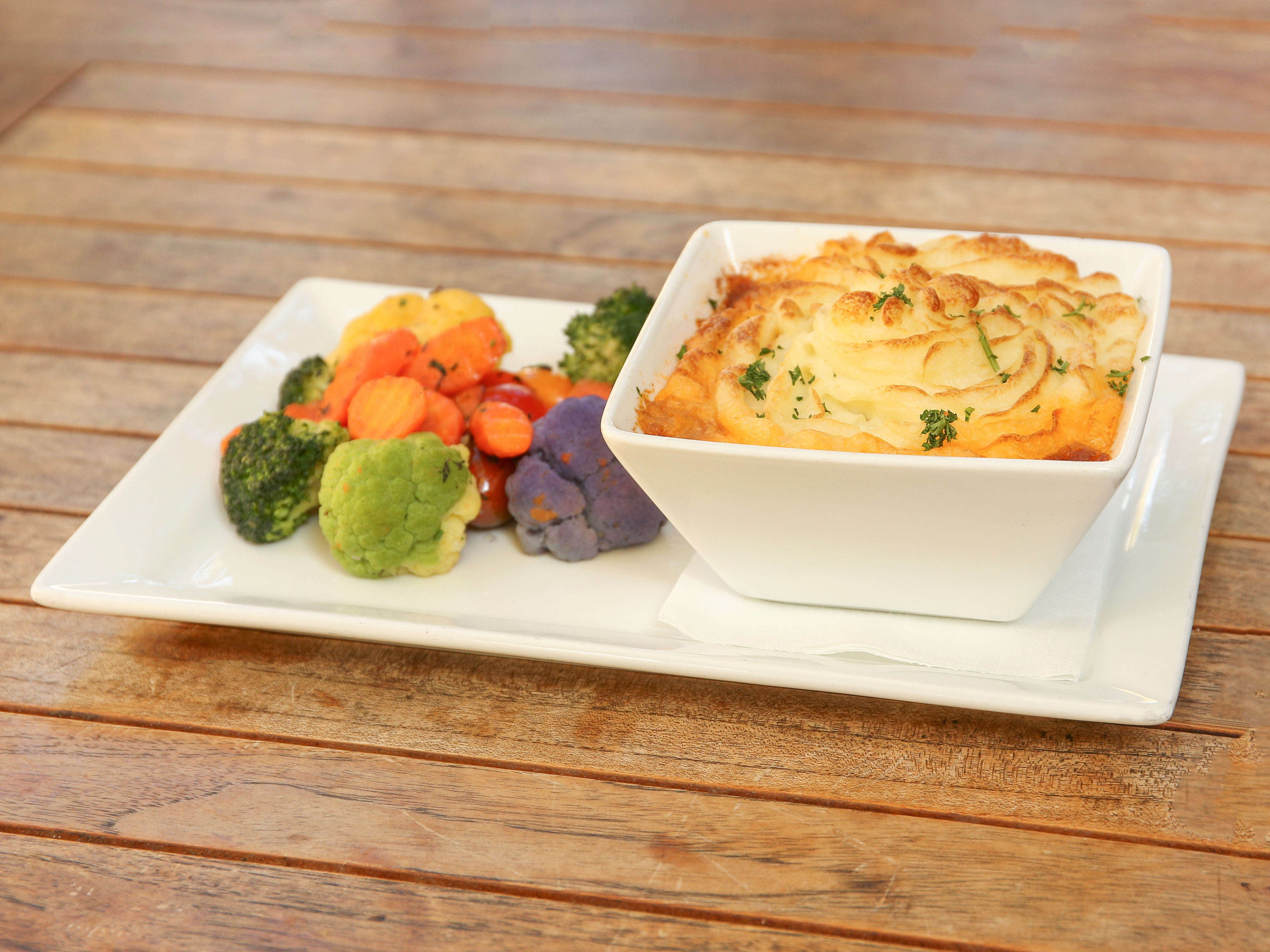 Order Shepherds Pie Dinner food online from St Stephen Green store, Mountain View on bringmethat.com