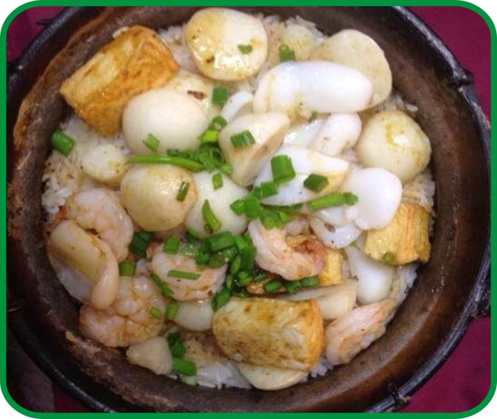 Order 4. Mixed Seafood Clay Pot 海鲜杂锦煲仔饭 food online from The Claypot House store, San Francisco on bringmethat.com