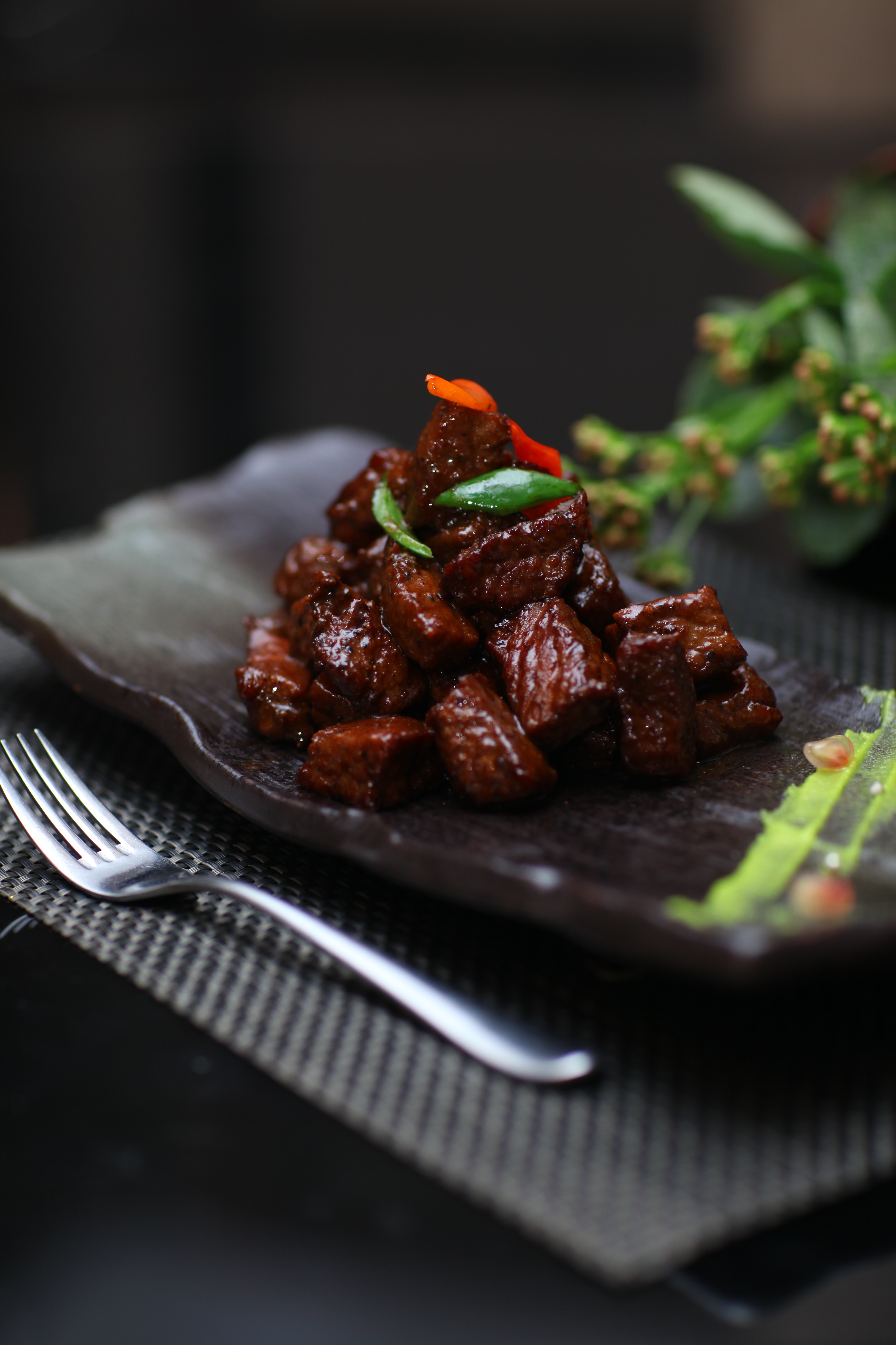 Order 412. Black Pepper Steak Cubes food online from Shanghailander Palace store, Hacienda Heights on bringmethat.com