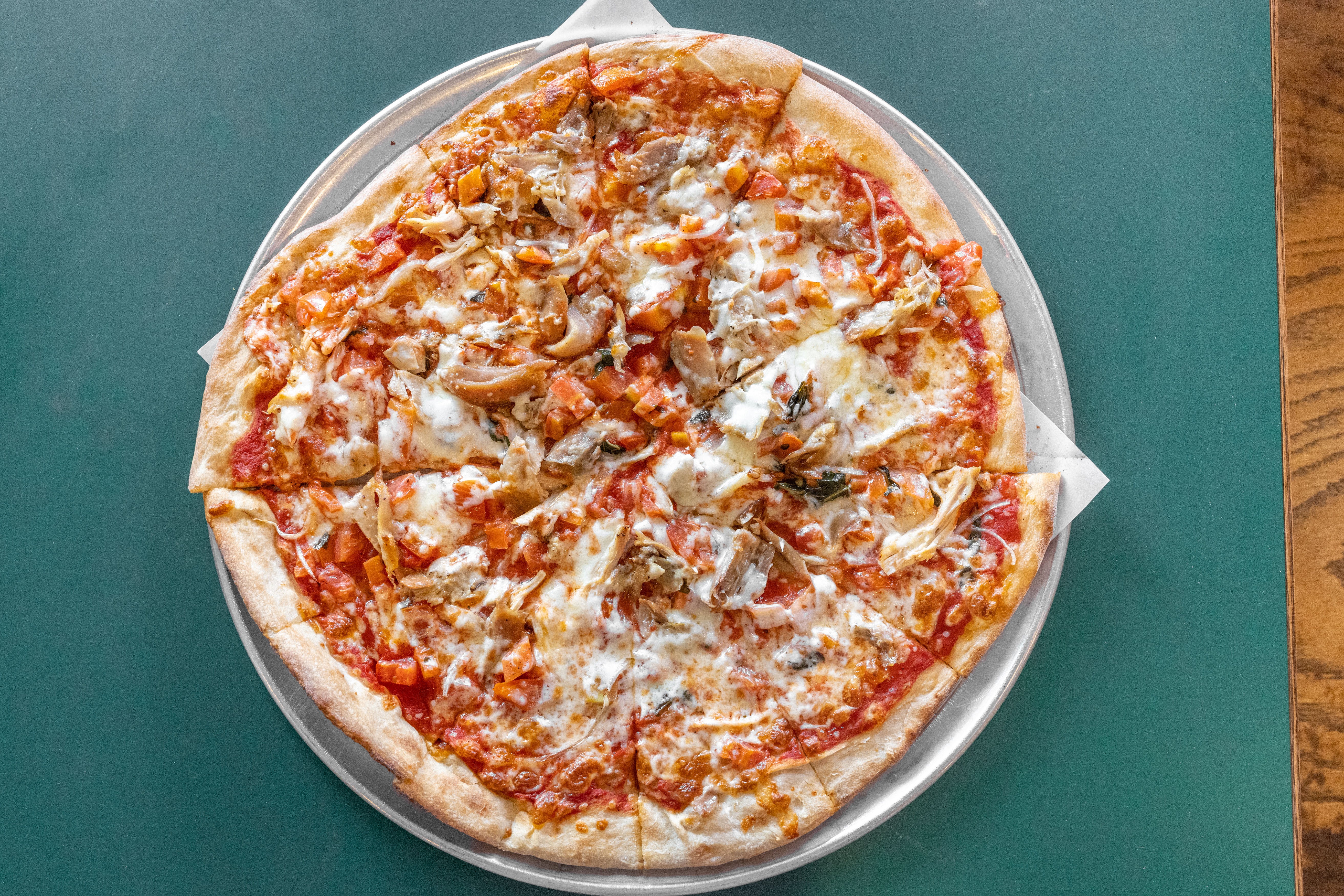 Order Rotisserie Chicken Pizza - Large 16" food online from Pollo Pizza Pasta store, Greensboro on bringmethat.com