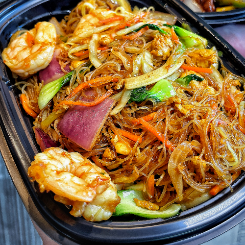 Order Singapore Mei Fun Noodles food online from Mógū Modern Chinese Kitchen store, Farmingdale on bringmethat.com