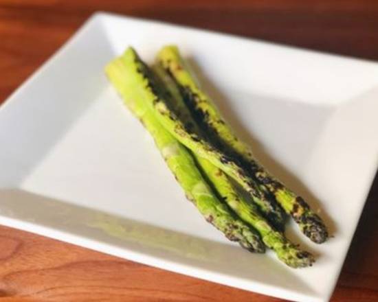 Order Grilled Asparagus food online from Sedona Taphouse store, Glen Allen on bringmethat.com