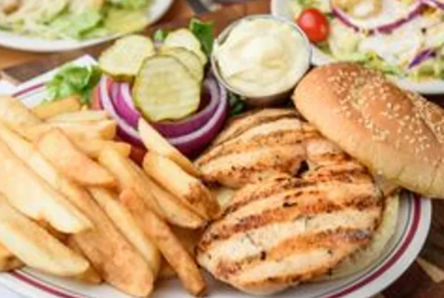 Order Chicken Sandwich food online from Tam O' Shanter store, Lincoln on bringmethat.com
