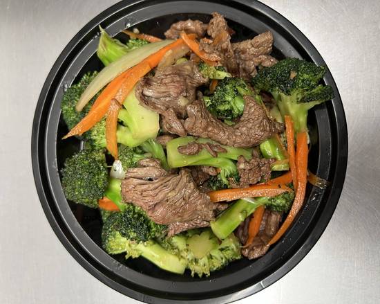 Order Beef Broccoli food online from Little thai kitchen store, Scarsdale on bringmethat.com
