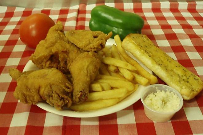 Order Chicken Dinners food online from Waldo Cooneys Pizza - 111th St. store, Chicago on bringmethat.com