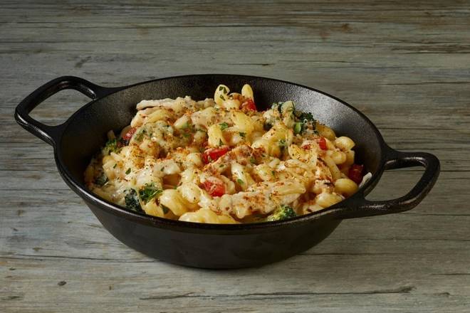 Order CHICKEN SCAMPI PASTA BAKE food online from Millers Ale House store, Alpharetta on bringmethat.com