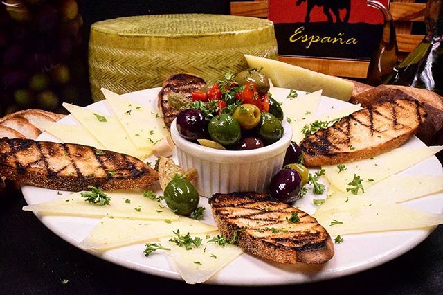 Order Manchego Cheese Plate food online from Bulerias tapas bar store, Chicago on bringmethat.com