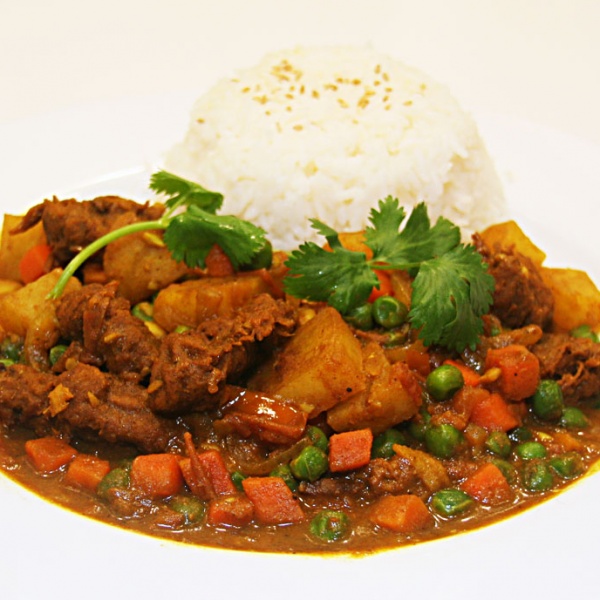 Order Lucky Curry food online from Loving Hut store, San Jose on bringmethat.com