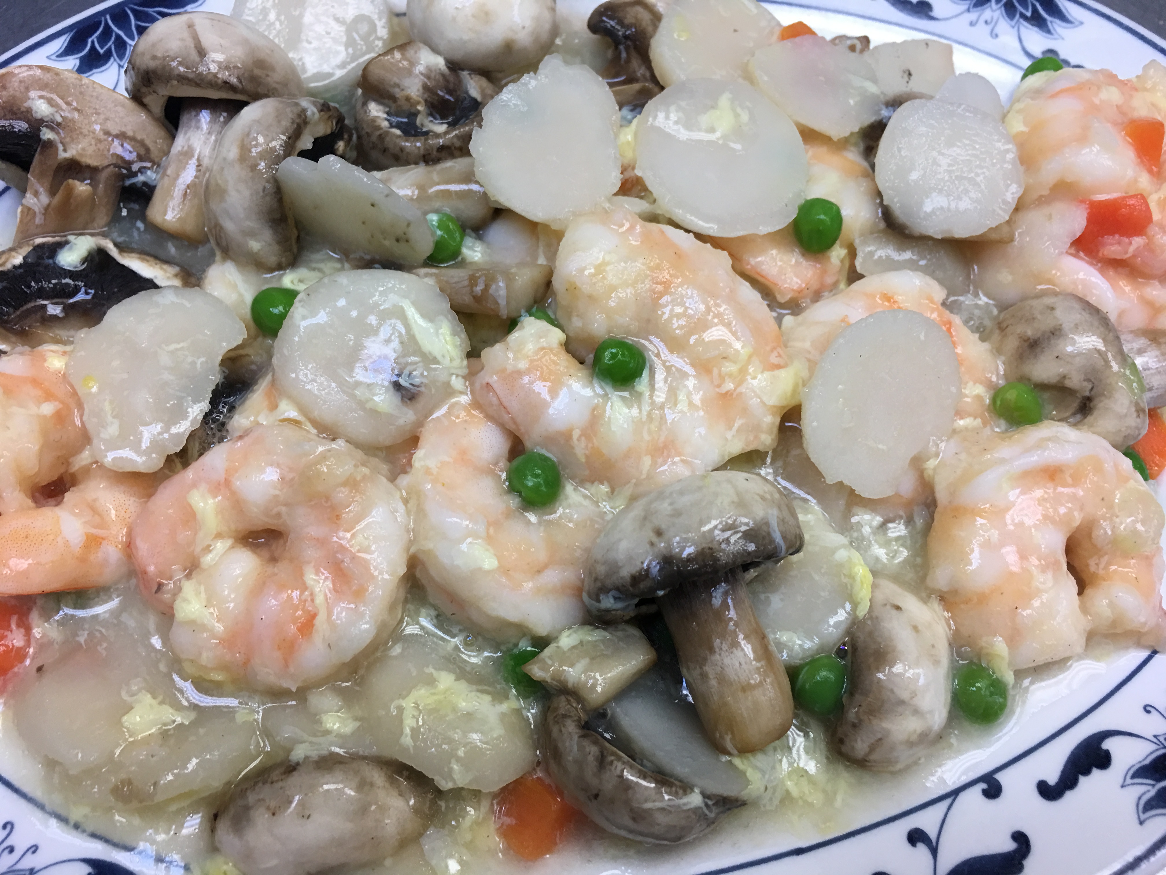 Order SH5. Shrimp with Lobster Sauce food online from QQ Star China Cafe store, Friendswood on bringmethat.com