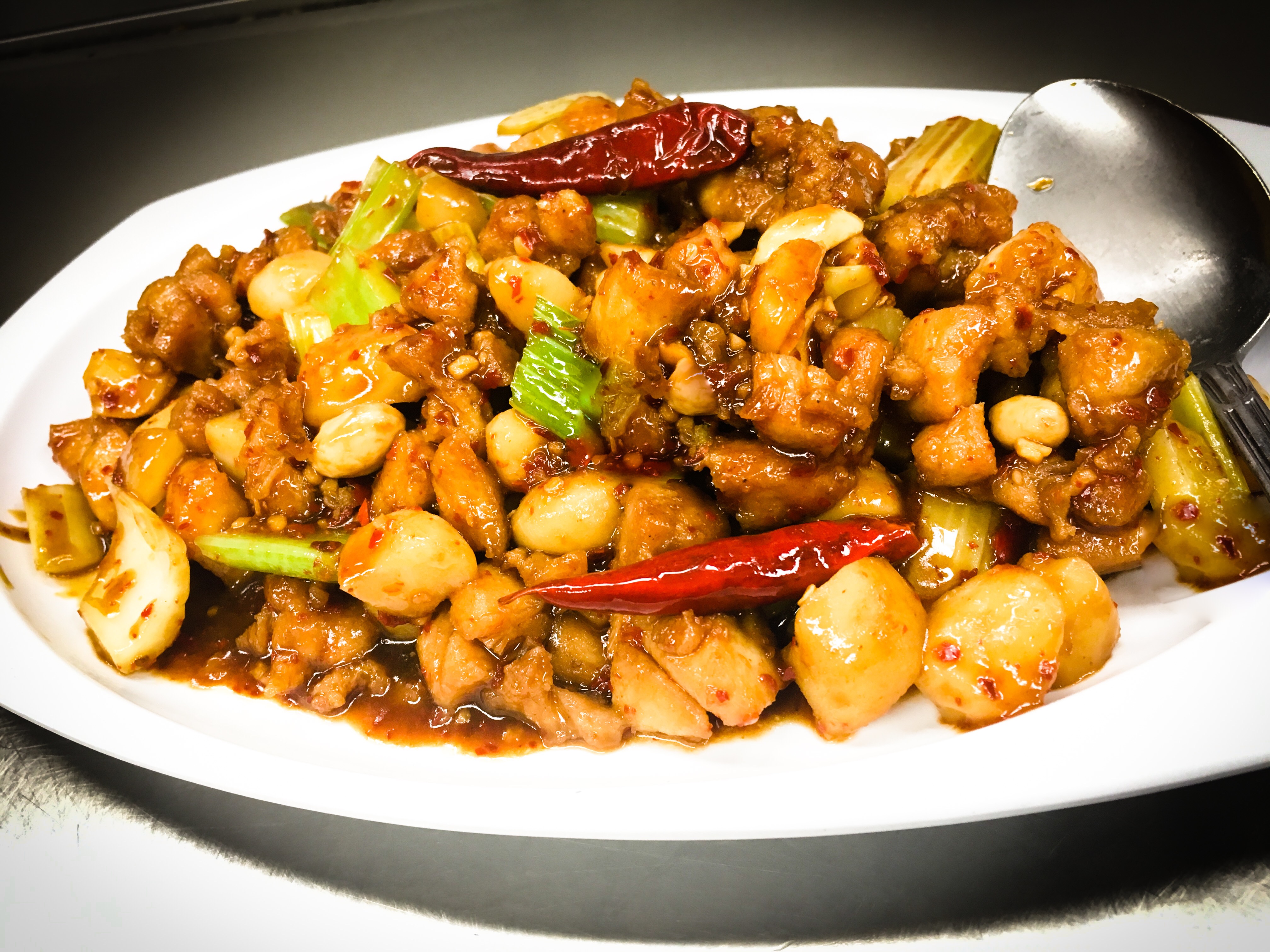 Order 77. Kung Pao Chicken food online from China Kitchen store, Ventura on bringmethat.com