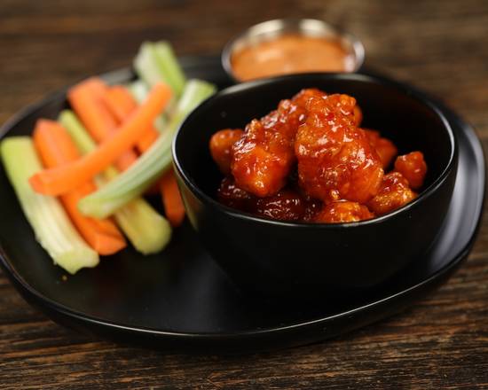 Order Boneless Sweet Chili food online from Wild Wild Wings store, Ponchatoula on bringmethat.com