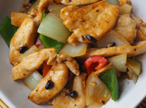 Order 73. Chicken with Black Bean Sauce food online from China Garden store, Hackettstown on bringmethat.com