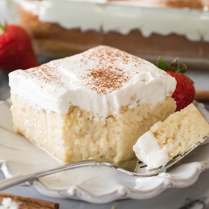 Order Tres leches food online from Tu Cocina Restaurant & Bakery store, Lawrence on bringmethat.com