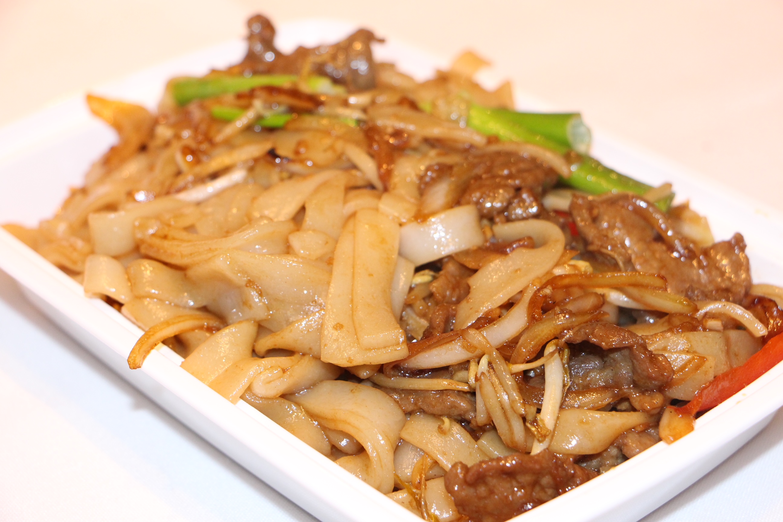 Order J01. Stir-Fried Rice Noodle and Beef food online from Nani Restaurant store, Madison on bringmethat.com