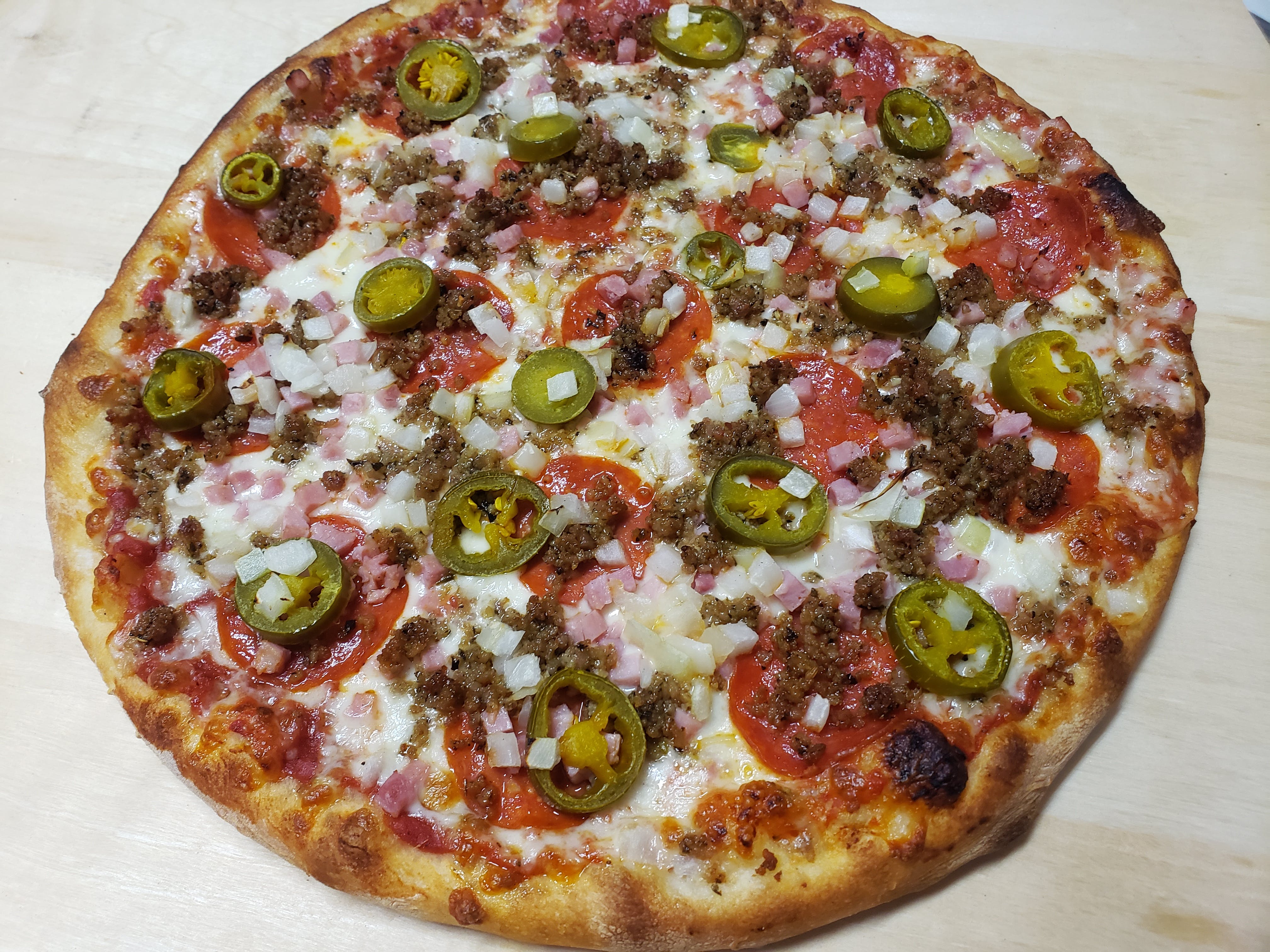 Order Spicy Italian Pizza - Small 10" food online from Belleview Pizza & Italian Restaurant store, Belleview on bringmethat.com