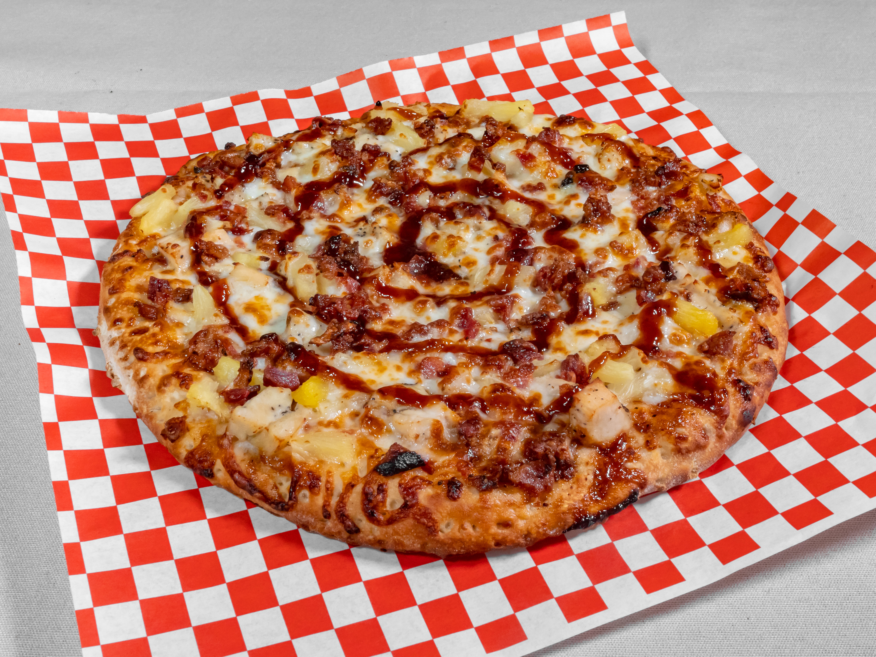 Order Luau BBQ Chicken Lovers Pizza food online from Epic Pizza store, Modesto on bringmethat.com