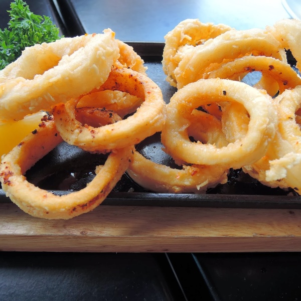 Order Fried Calamari food online from Planet Pizza Stamford store, Stamford on bringmethat.com