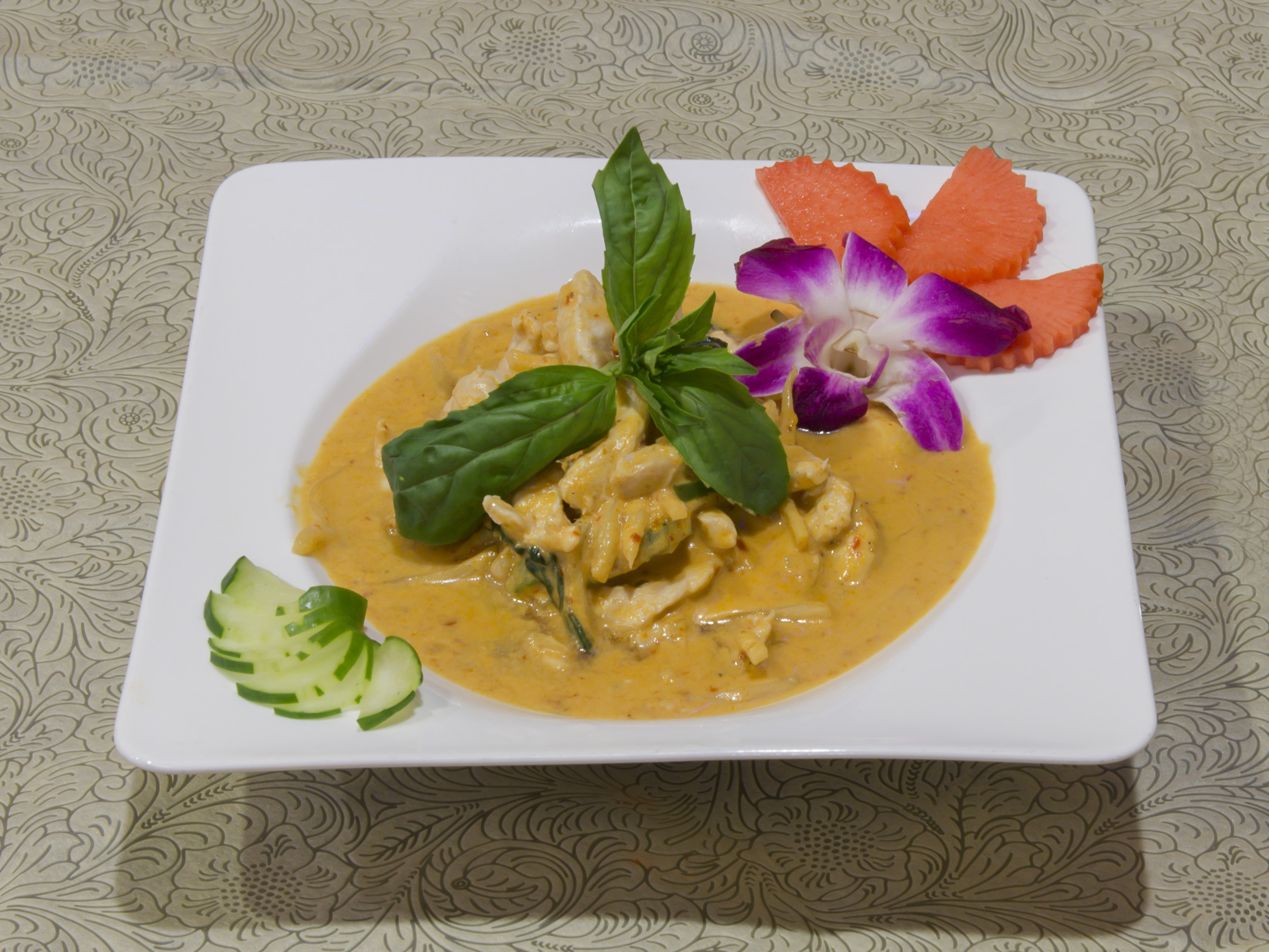 Order Red Chicken Curry food online from N Thai Palace store, Somerset on bringmethat.com