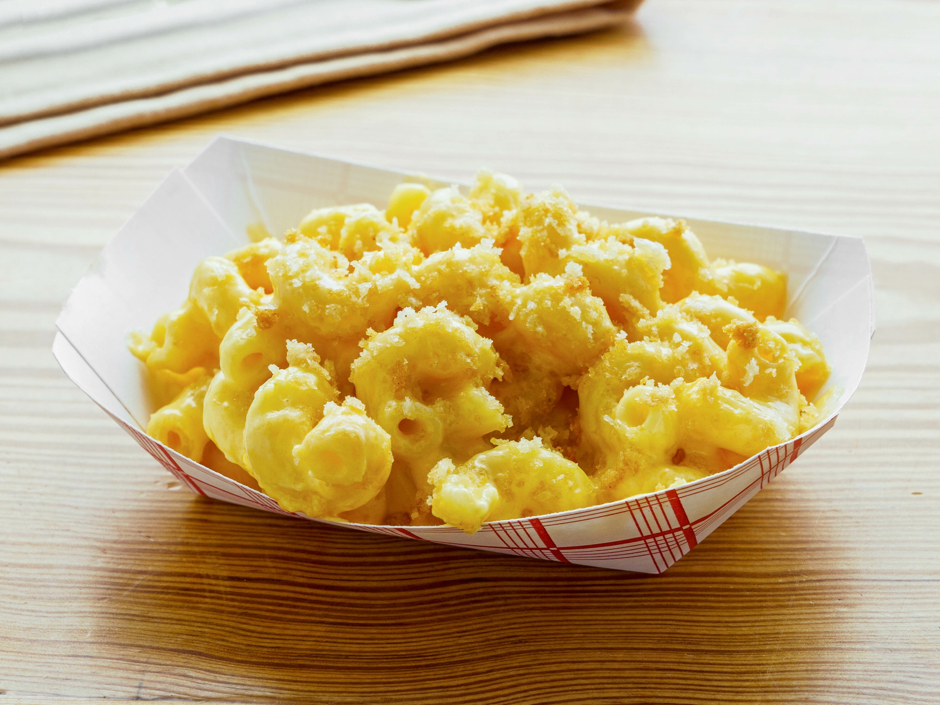 Order Mac & Cheese food online from Batesy's BBQ store, Queens on bringmethat.com