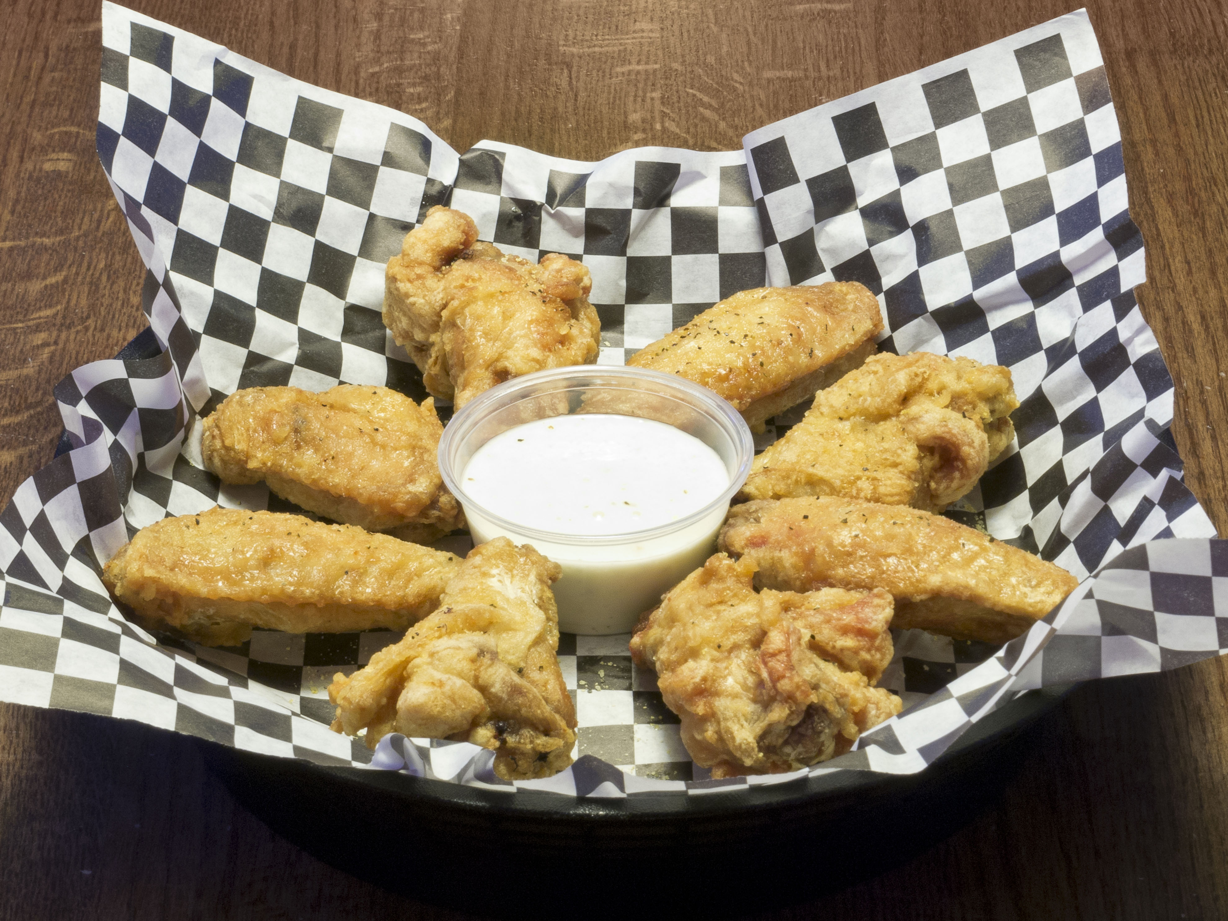 Order 8 Piecs Fried Chicken Wings food online from Our Glass store, Irving on bringmethat.com