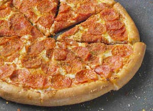 Order Ultimate Pepperoni food online from Papa Johns store, Ennis on bringmethat.com