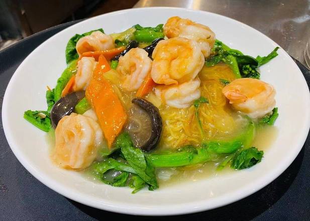 Order Pan-Fried Noodle food online from Wei Authentic Chinese Cuisine store, Gwinnett County on bringmethat.com