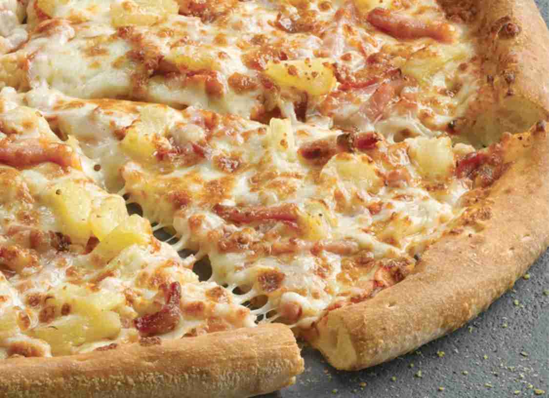 Order Super Hawaiian Pizza food online from Papa Johns Pizza store, Cleveland on bringmethat.com