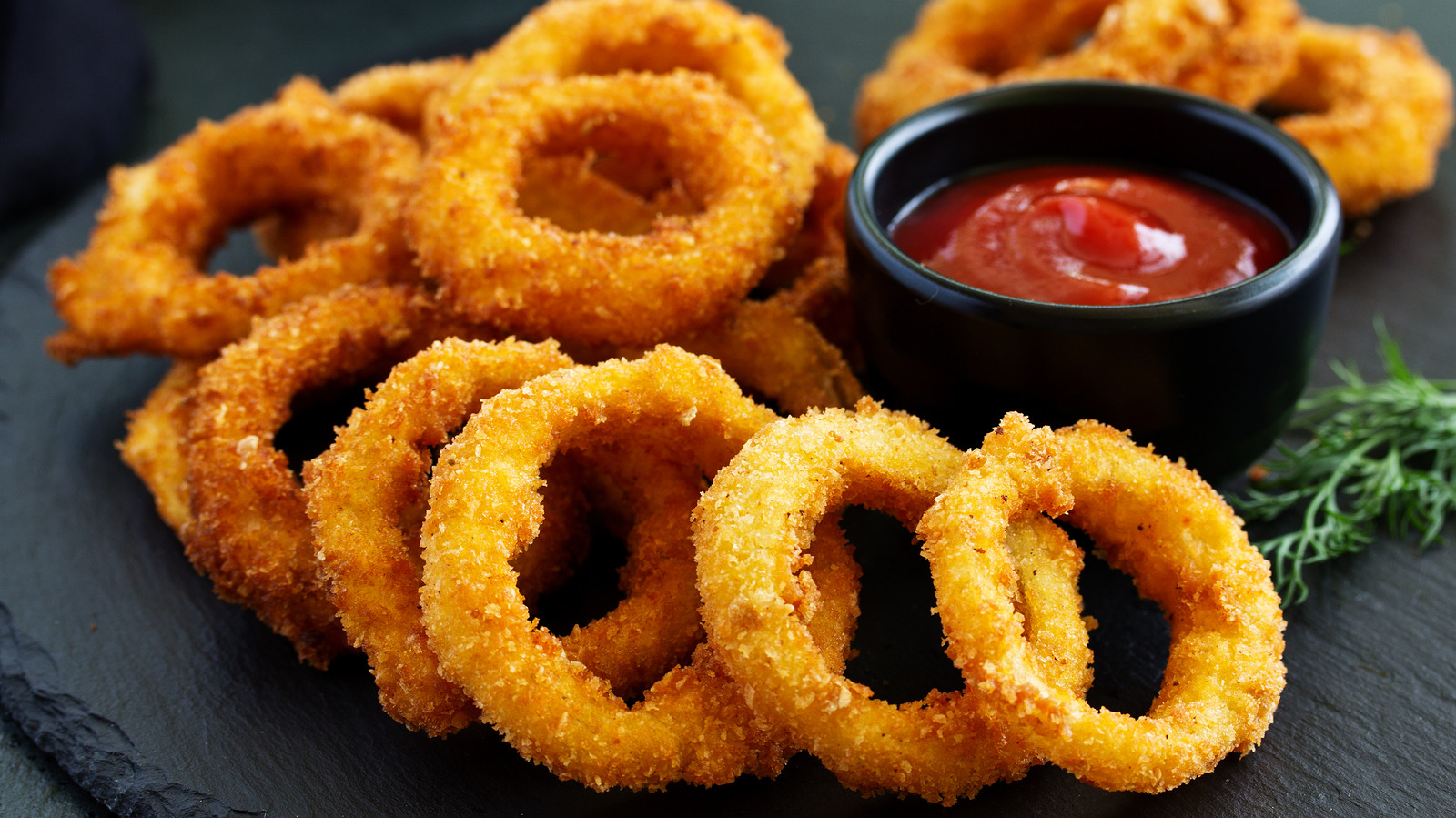 Order Onion Rings with tartar sauce food online from New 888 kitchen store, Maspeth on bringmethat.com
