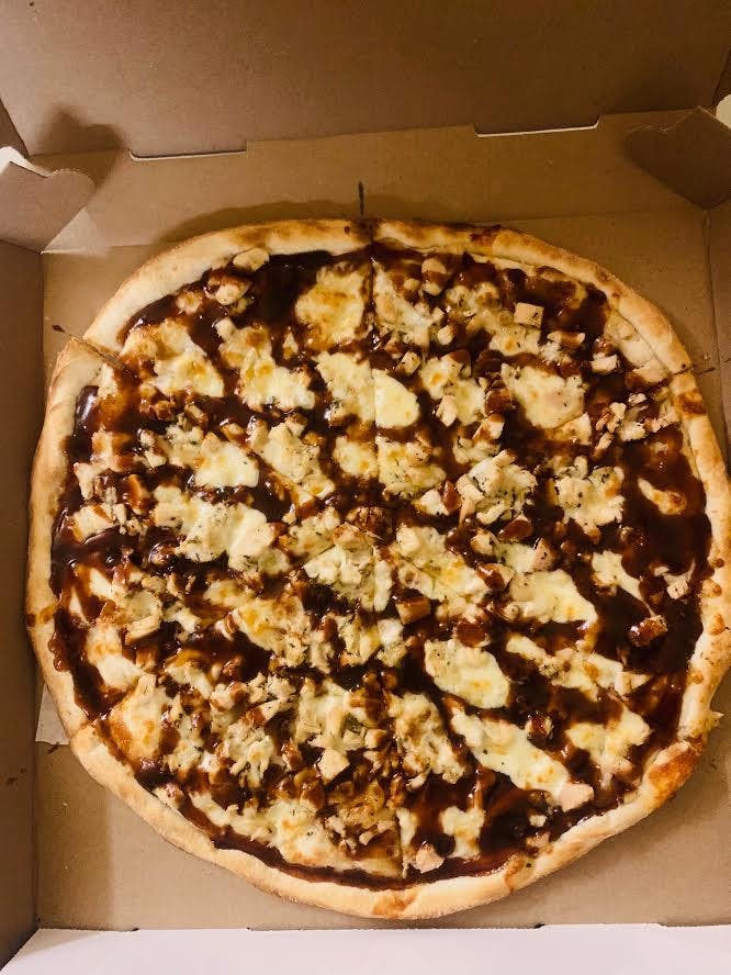 Order BBQ Pizza - Personal 12'' food online from Bricklyn Pizza store, Brooklyn on bringmethat.com