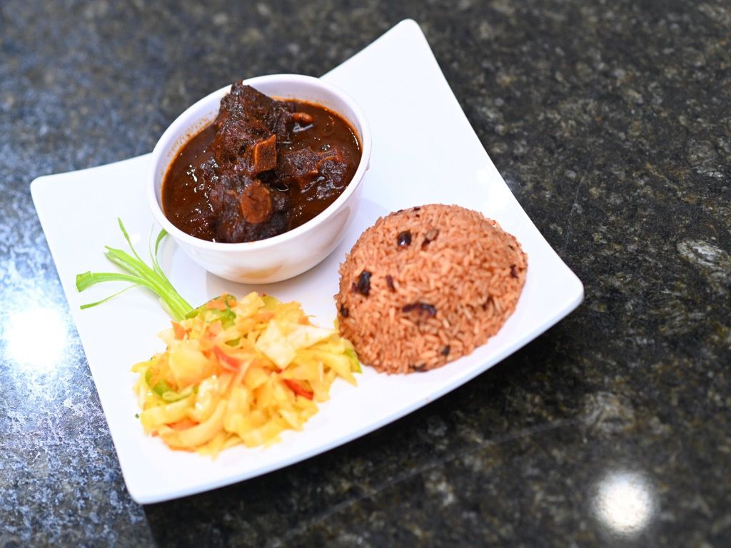 Order Oxtails food online from Cafe 214 store, Addison on bringmethat.com