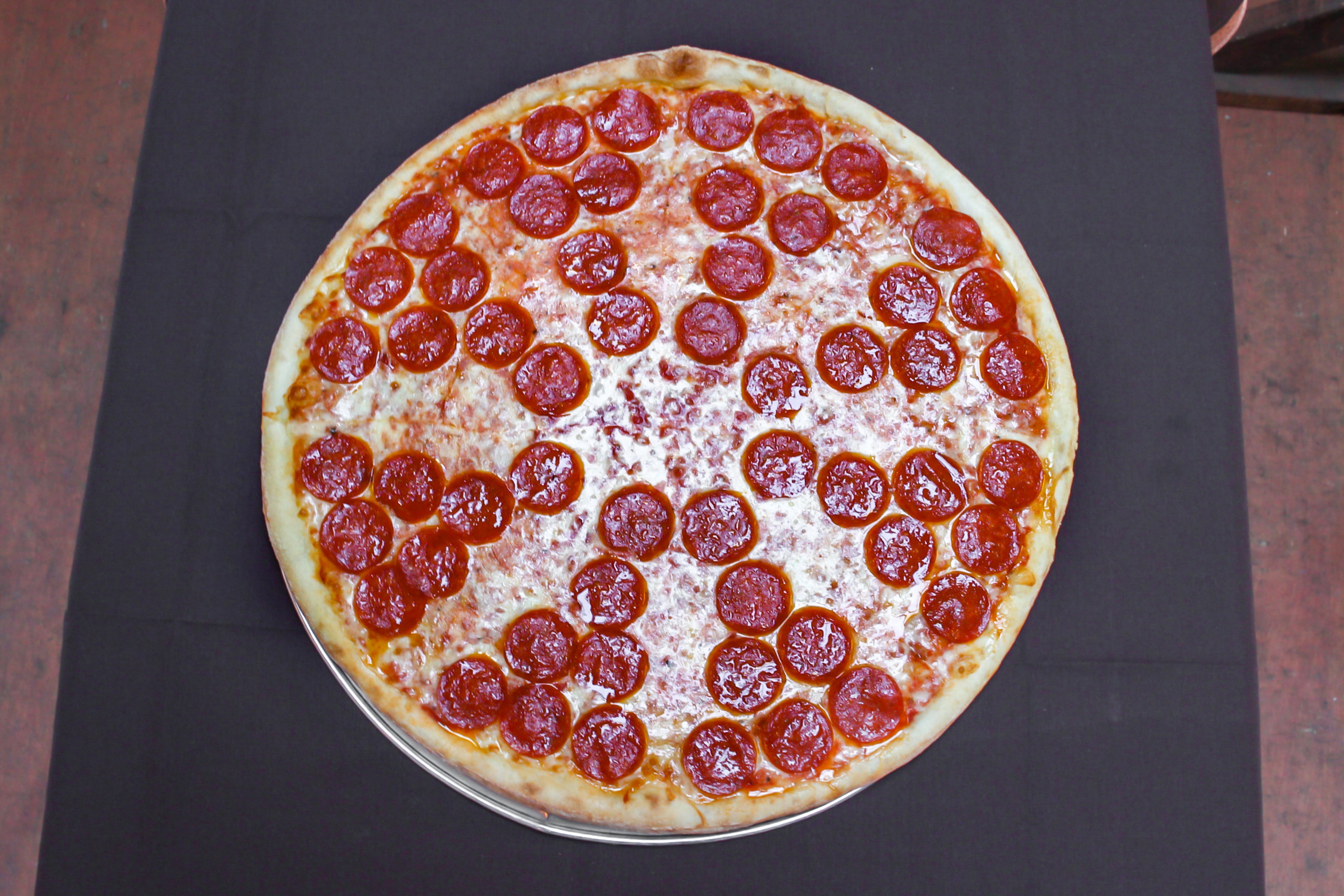 Order Pepperoni Pizza - Small food online from Delizia 92 restaurant & pizza store, New York on bringmethat.com